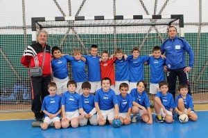 Under 12 M